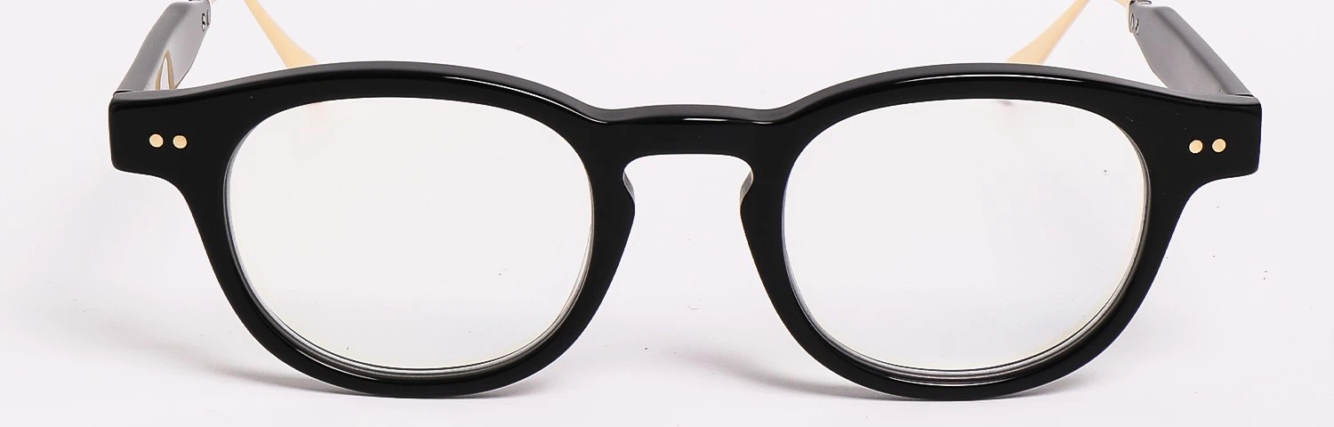 vintage round eyeglasses Front view vintage round eyeglasses Front view