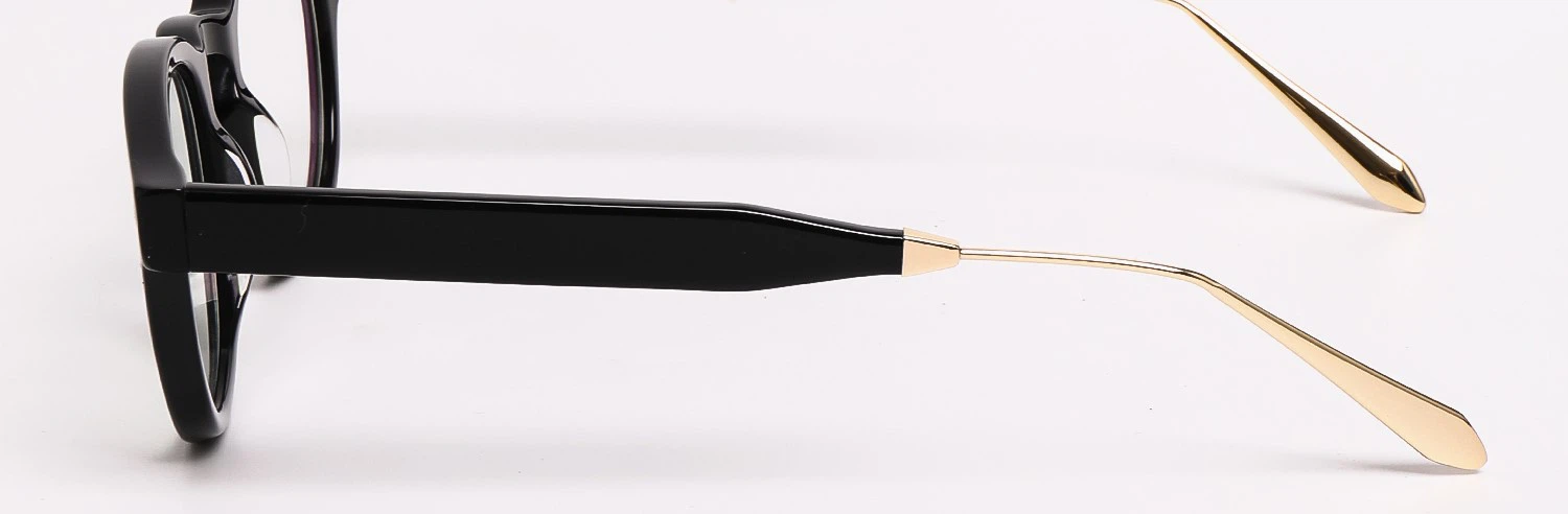 vintage round eyeglasses Side view vintage round eyeglasses Side view